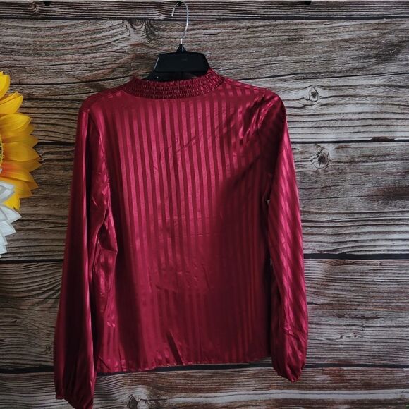 Reese Women's Long Sleeve Blouse NWT - Picture 2 of 5